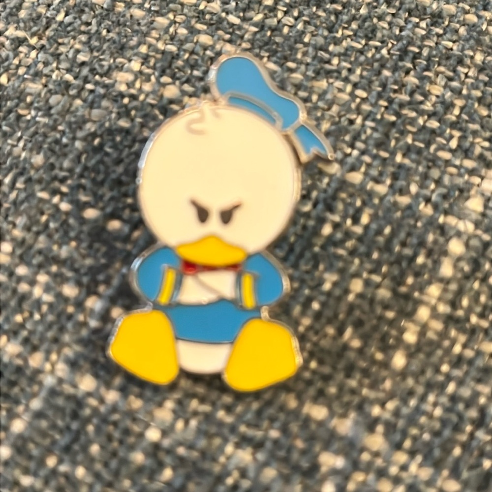 Donald Duck Disney Trading Pin